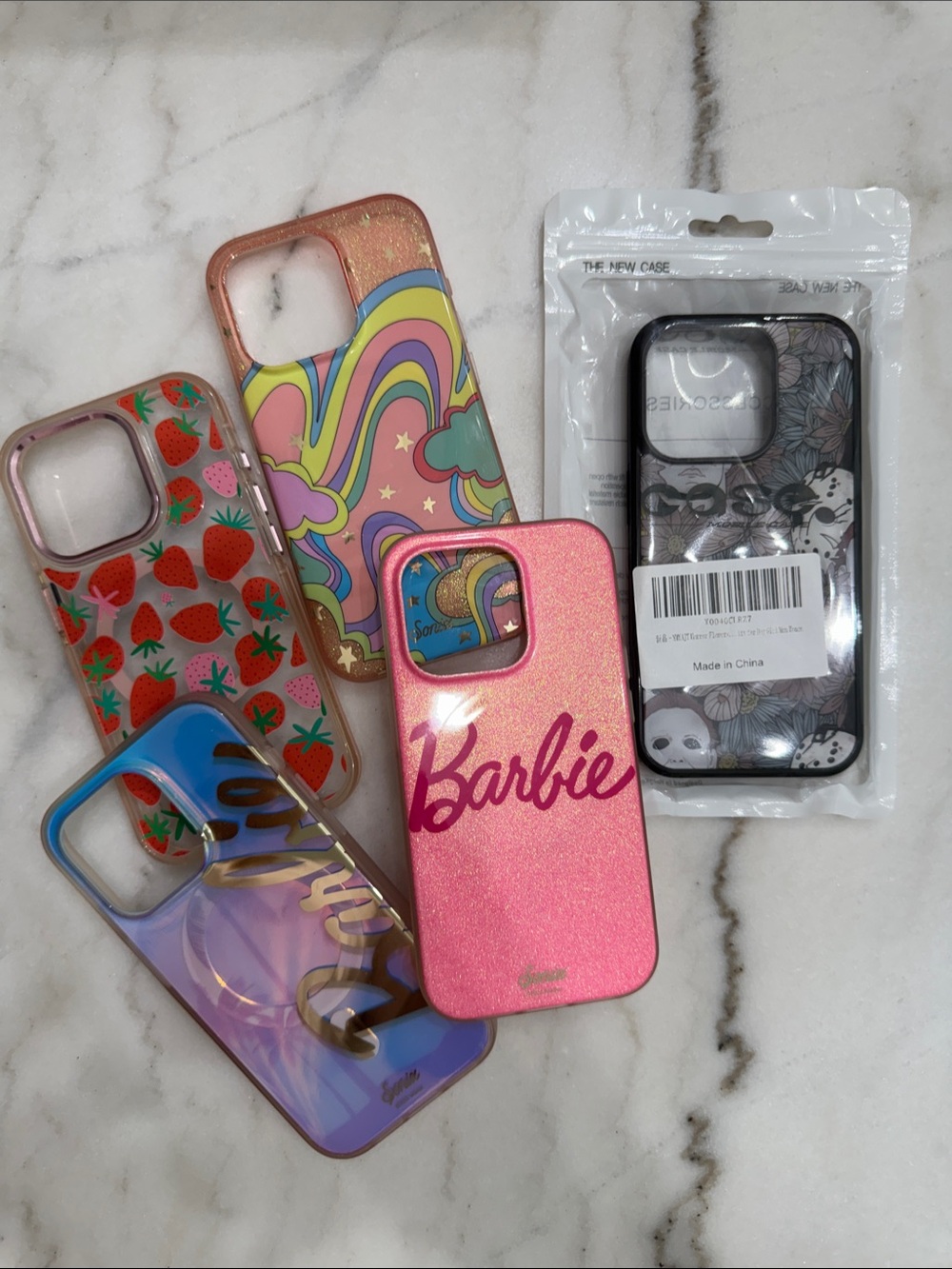 📱💖Lot of girly Iphone cases for Iphone 15 pro - Barbie, sparkly, halloween